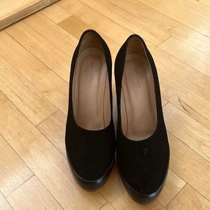 Black suede and leather platform shoes. 2.5 inch heel, 1 inch platform